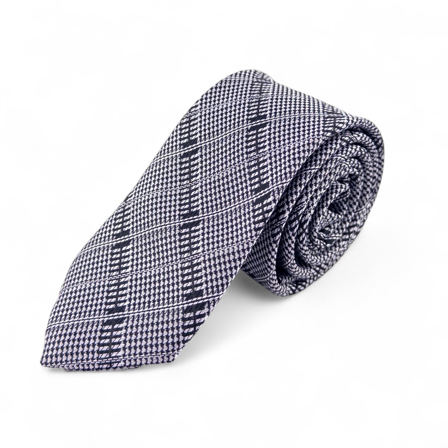 Corbata Gris con Tonos Blanco y Negro con Patrón Escocés – Estilo Moderno
