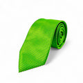 Corbata verde con puntos azules