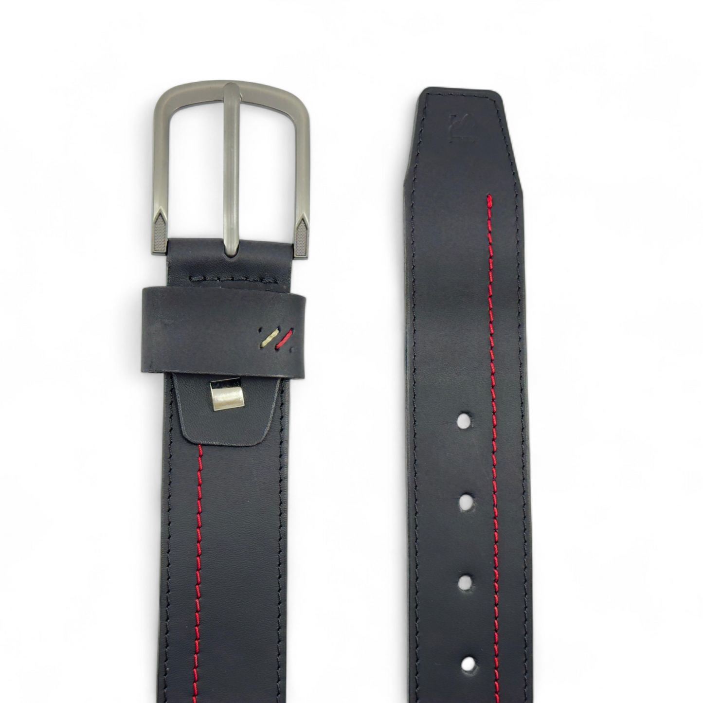 Cinturón Negro en Cuero Genuino con Costura Roja
