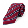 Corbata roja con rayas diagonales azul y negro
