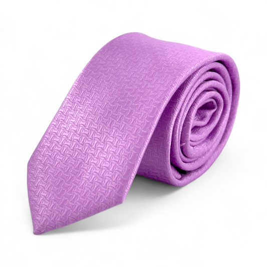 💜 Corbata Lila Texturizada – Estilo y distinción