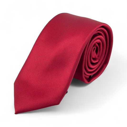 🔴 Corbata Roja con Textura Fina – Poder y Elegancia