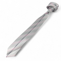 Corbata blanca con efecto gris y líneas sutiles rosadas