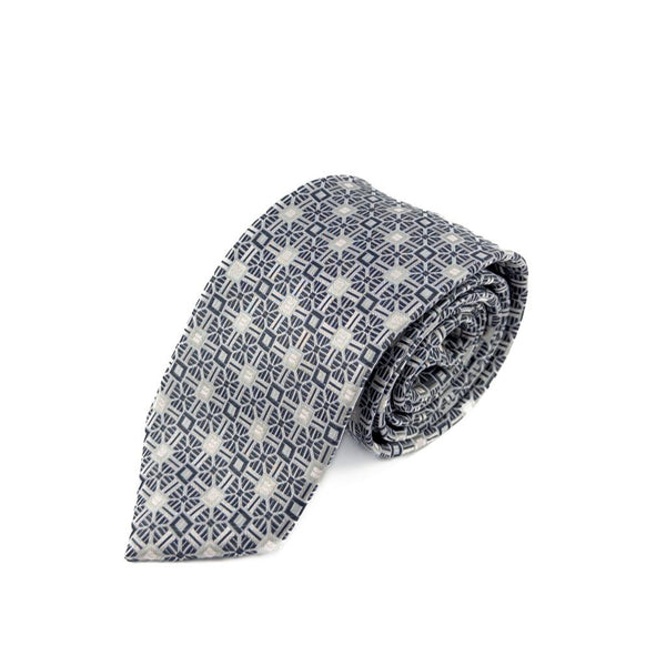 Corbata Gris con Patrón Geométrico – Sofisticación y Modernidad